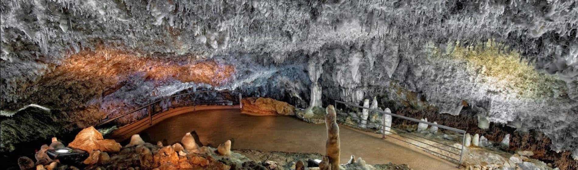 Cantabria, Vistas del interior de la Cueva del Soplao