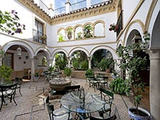 Eurostar Conquistador Córdoba | Adaptado para personas con movilidad reducida