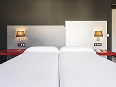 Hotel Ilunion Romareda | Adaptado a personas de movilidad reducida