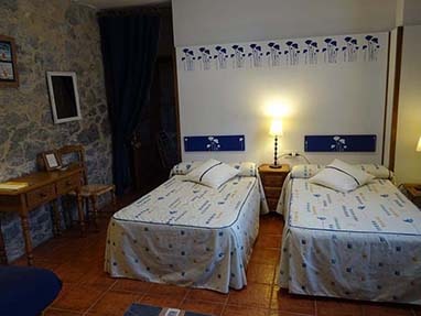 Habitación  Hotel Días de Luna (León)